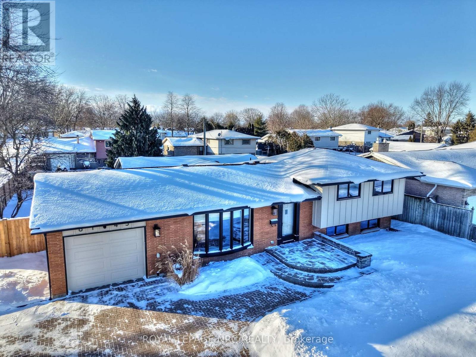 MLS® listing #29282771 for sale located at 8143 SARAH STREET