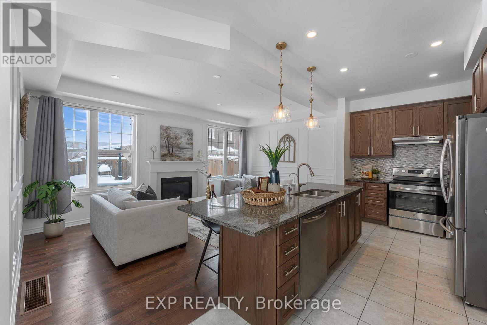 MLS® listing #29285125 for sale located at 203 GROVEHILL CRESCENT