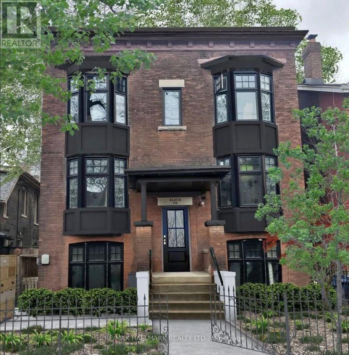 MLS® listing #29286716 for sale located at 2ND BEDROOM - 216 SEATON STREET