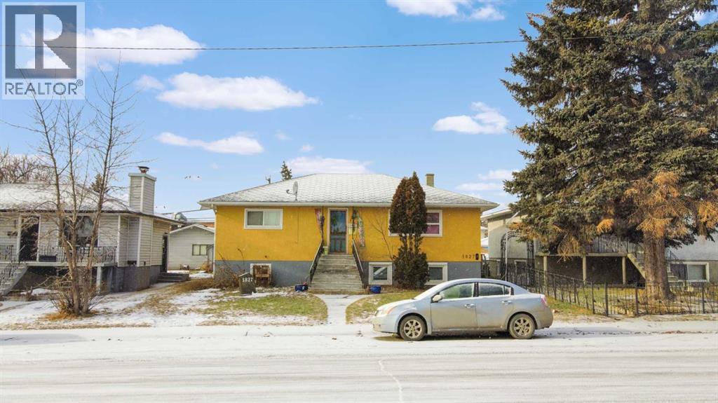 MLS® listing #29286731 for sale located at 1827 39 Street SE