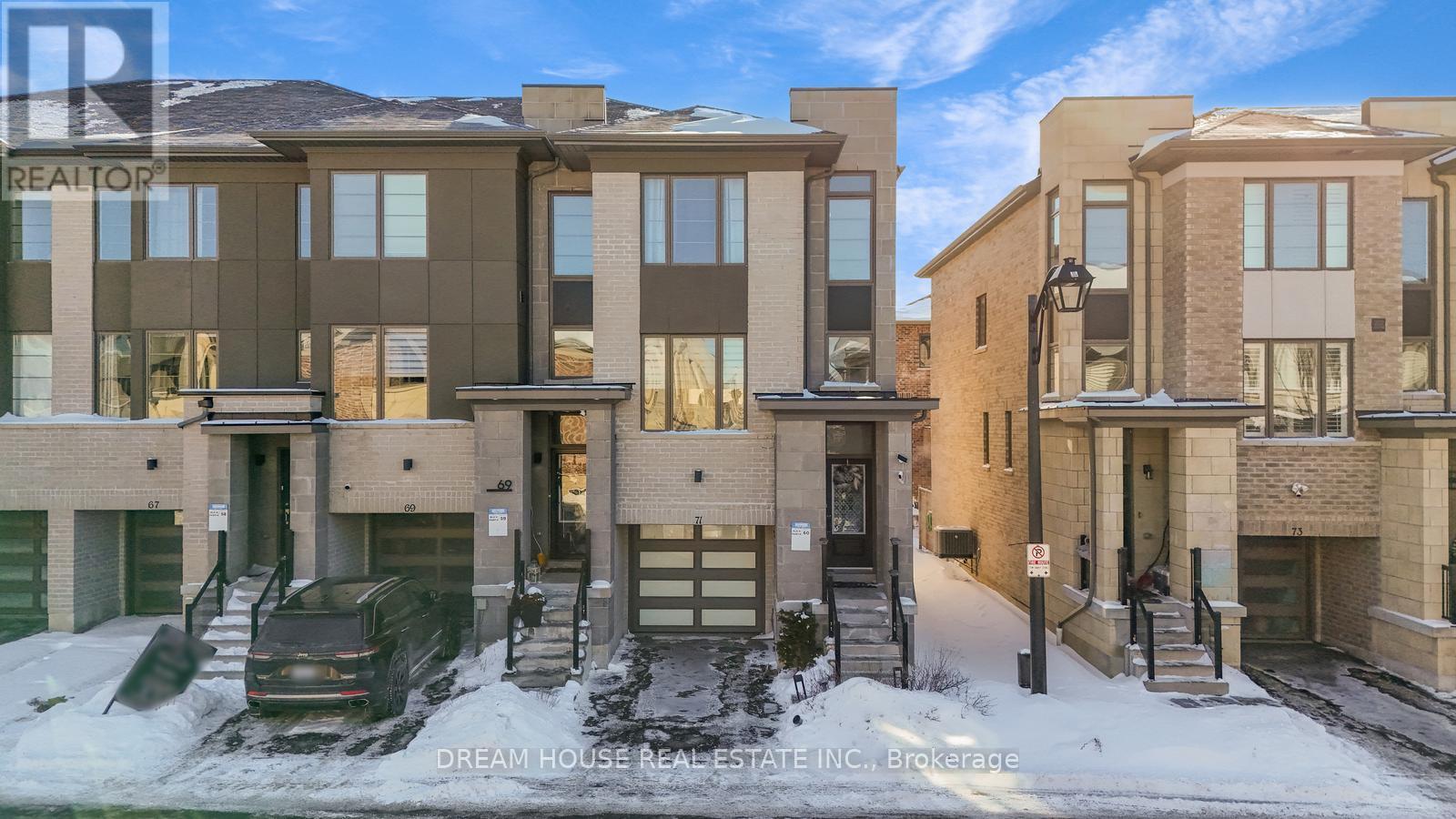 MLS® listing #29290034 for sale located at 108 - 71 DONALD FLEMING WAY