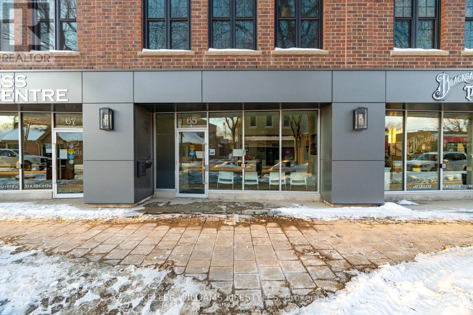 MLS® listing #29291107 for sale located at 65 FRONT STREET W