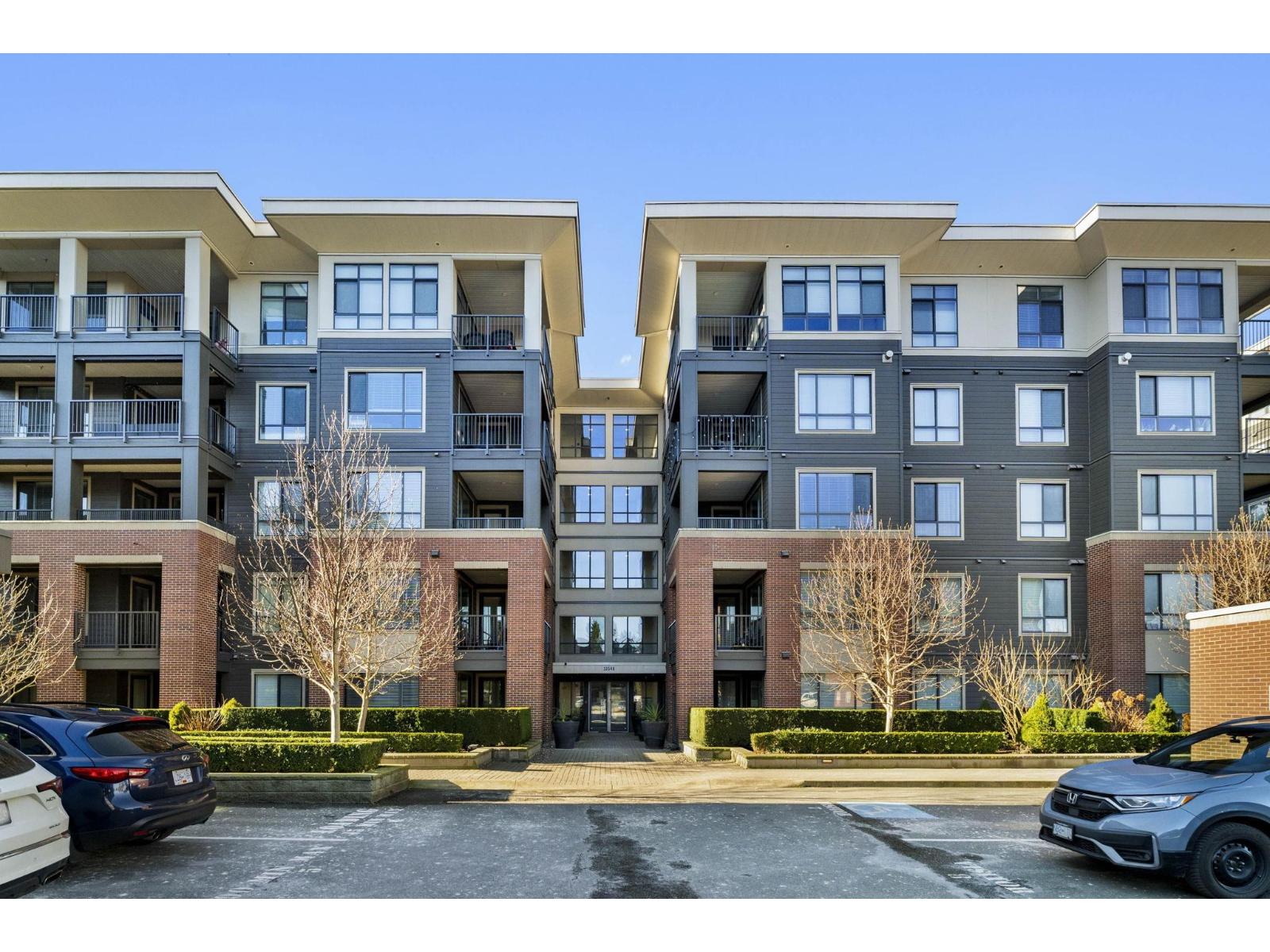 MLS® listing #29293785 for sale located at 309 33540 MAYFAIR AVENUE