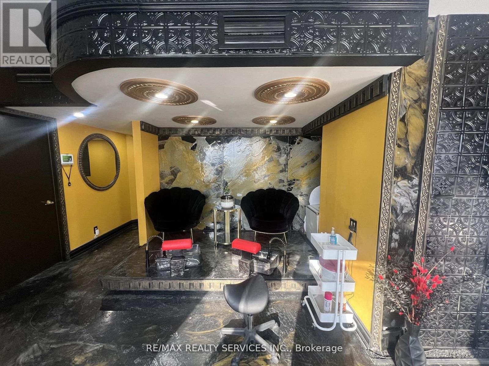 MLS® listing #29295040 for sale located at 34 BERWICK AVENUE