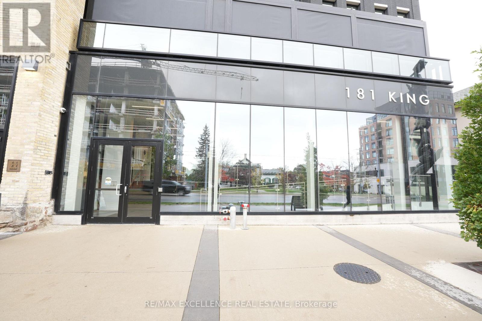 MLS® listing #29296387 for sale located at 1002 - 181 KING STREET S