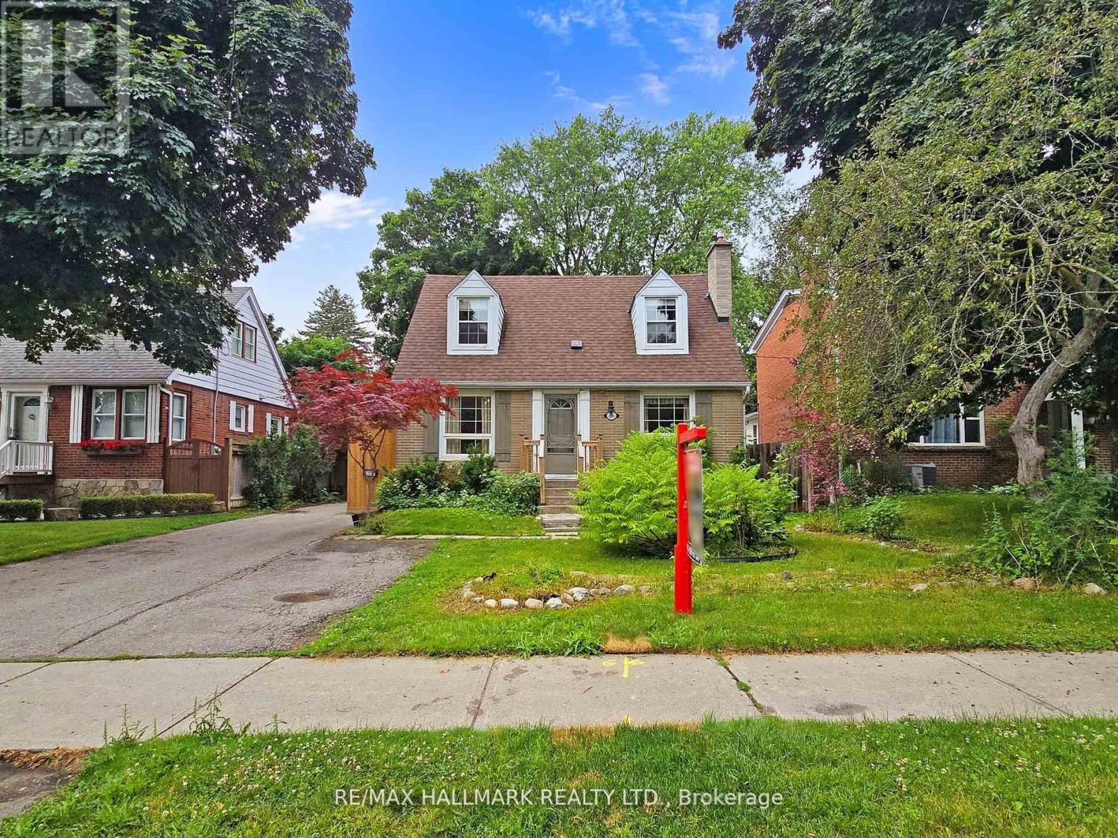 MLS® listing #29296422 for sale located at 86 RUGGLES AVENUE