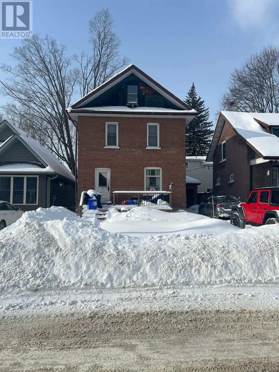 MLS® listing #29296568 for sale located at 23 VICTORIA AVENUE N