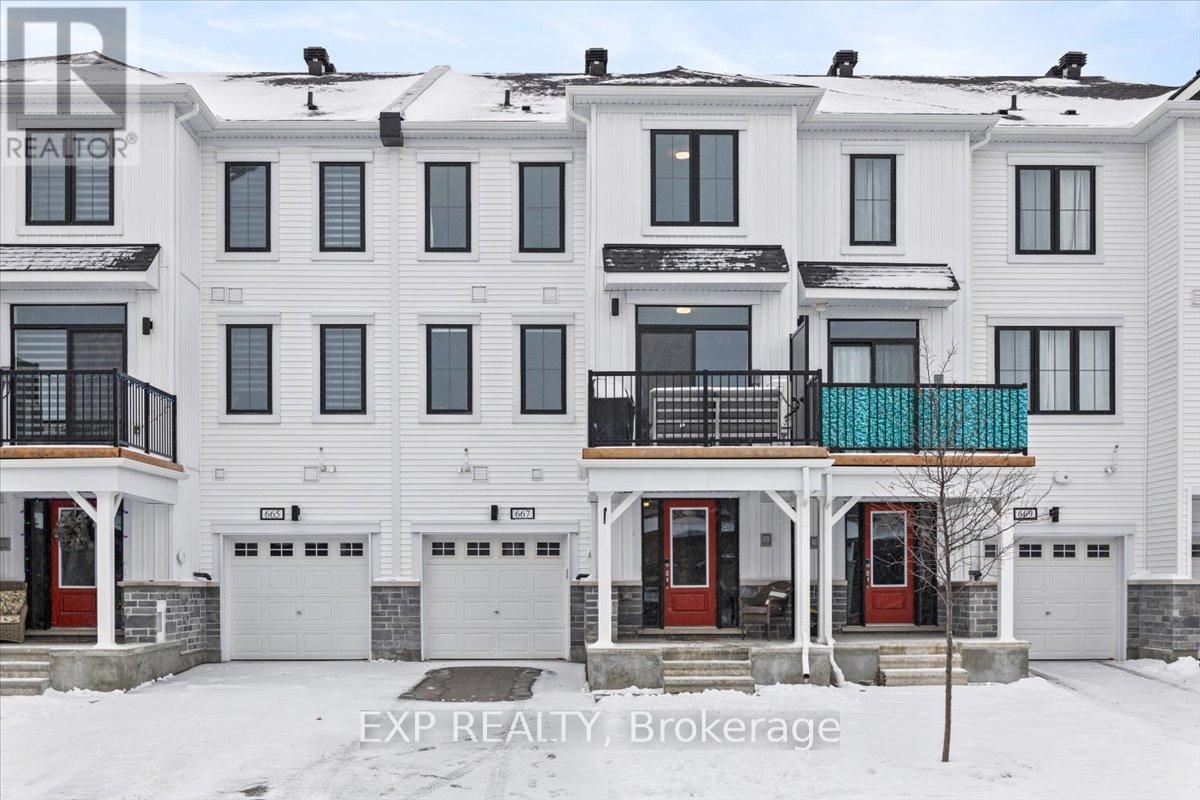 MLS® listing #29296575 for sale located at 667 CYGNUS STREET