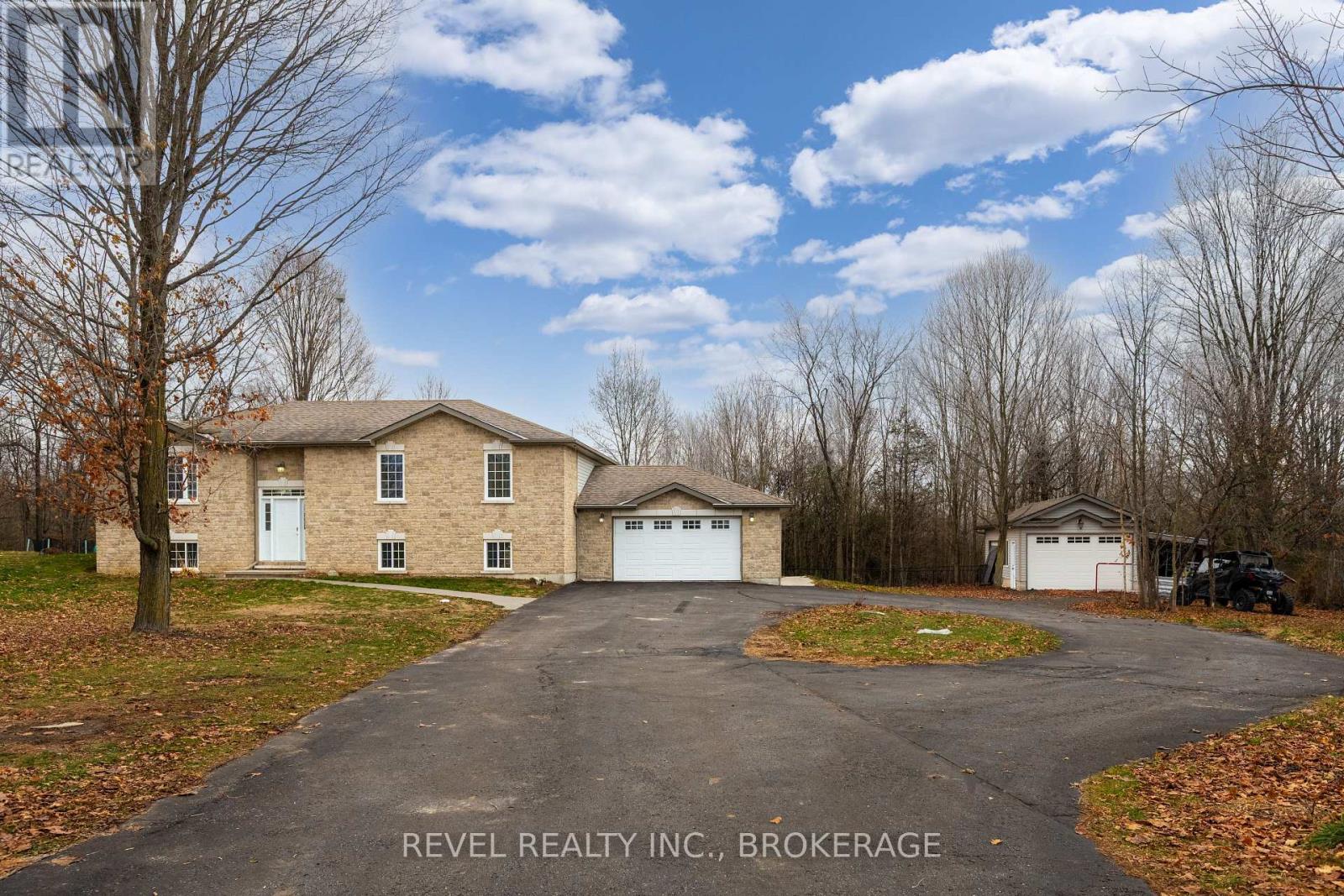 MLS® listing #29297364 for sale located at 3826 STAGE COACH ROAD