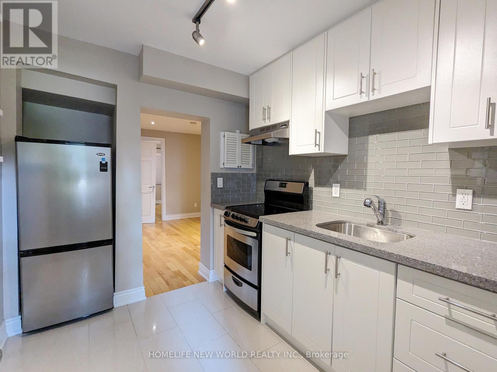 MLS® listing #29297408 for sale located at MAIN - 258 KENILWORTH AVENUE