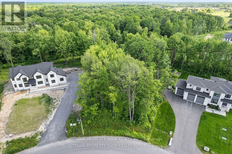 MLS® listing #29297523 for sale located at 583 SHOREWAY DRIVE