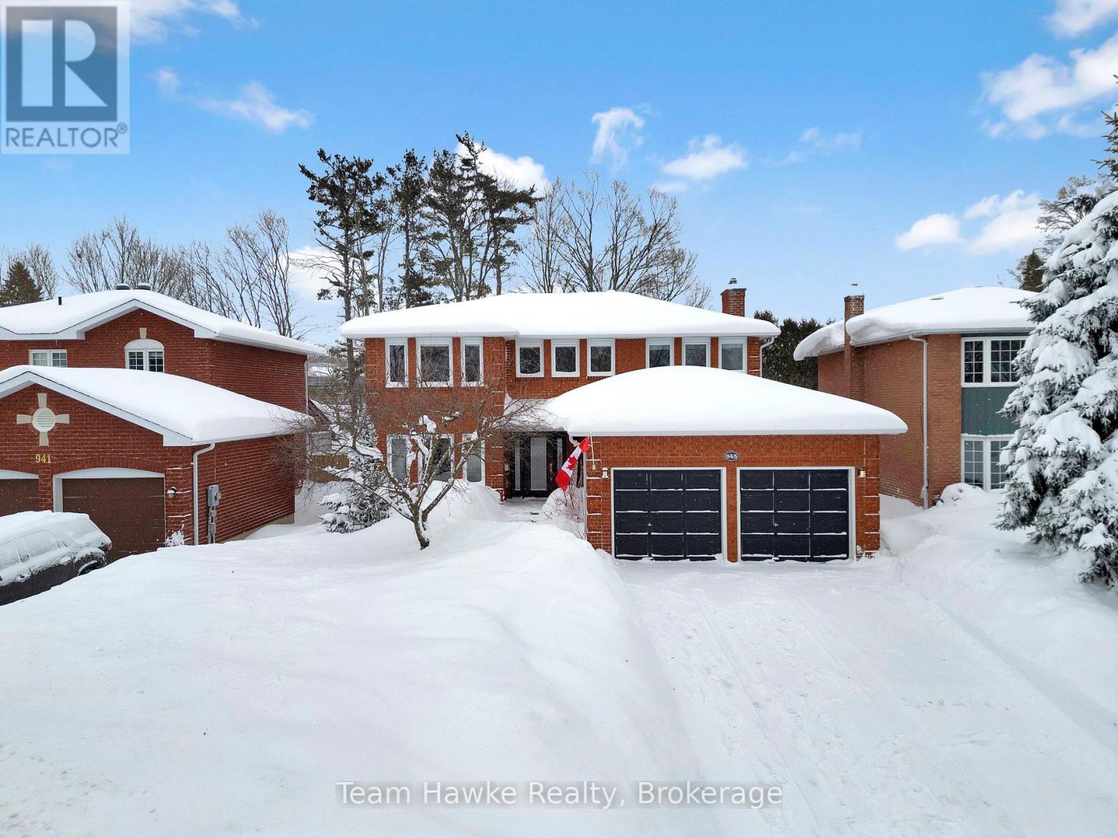 MLS® listing #29298470 for sale located at 945 DOMINION AVENUE