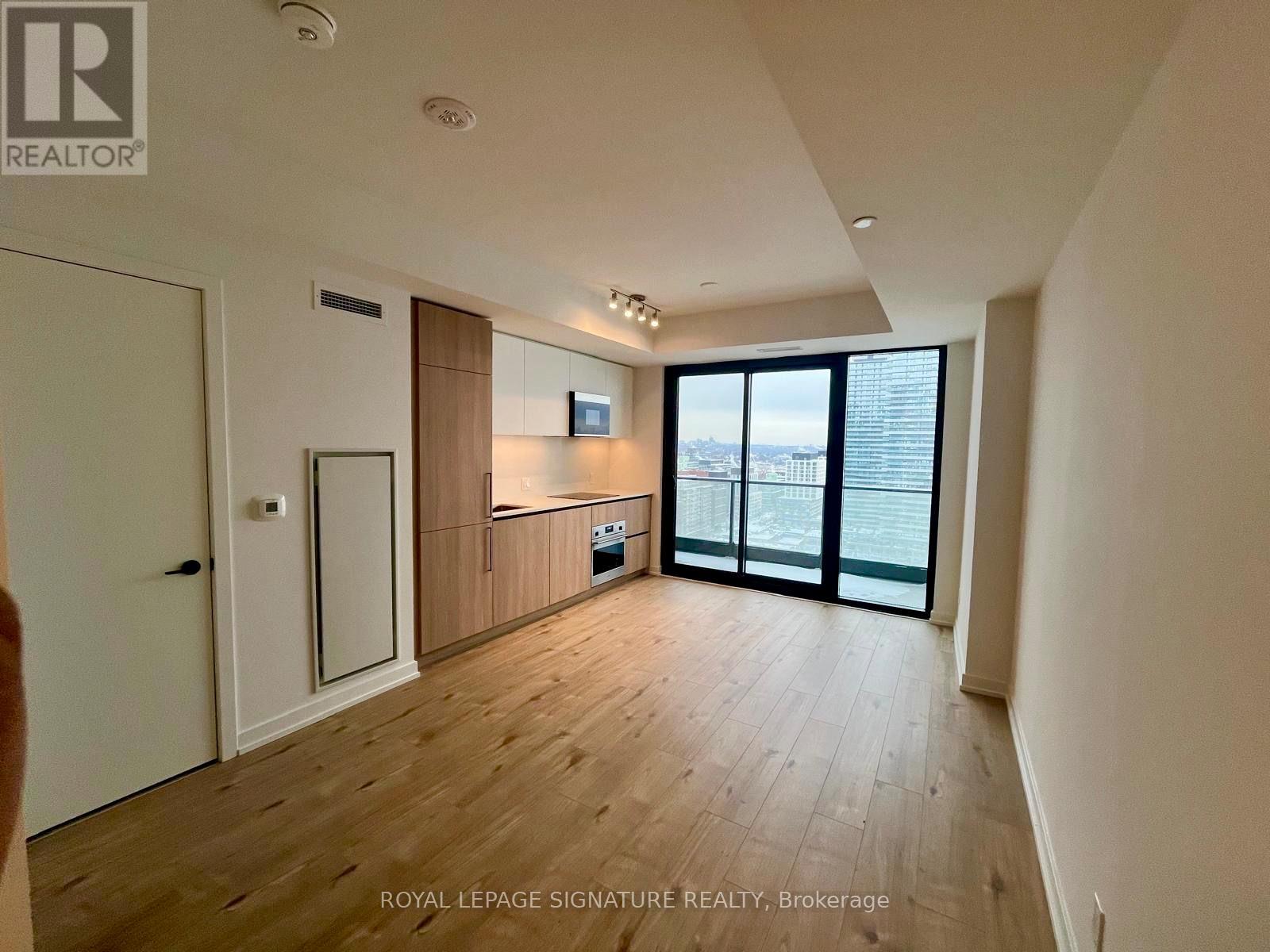 MLS® listing #29298540 for sale located at 2013 - 35 PARLIAMENT STREET