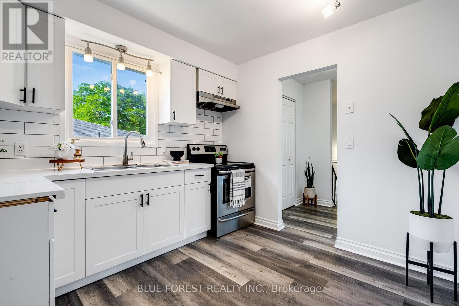 MLS® listing #29301122 for sale located at 69 BRIDLEPATH ROAD