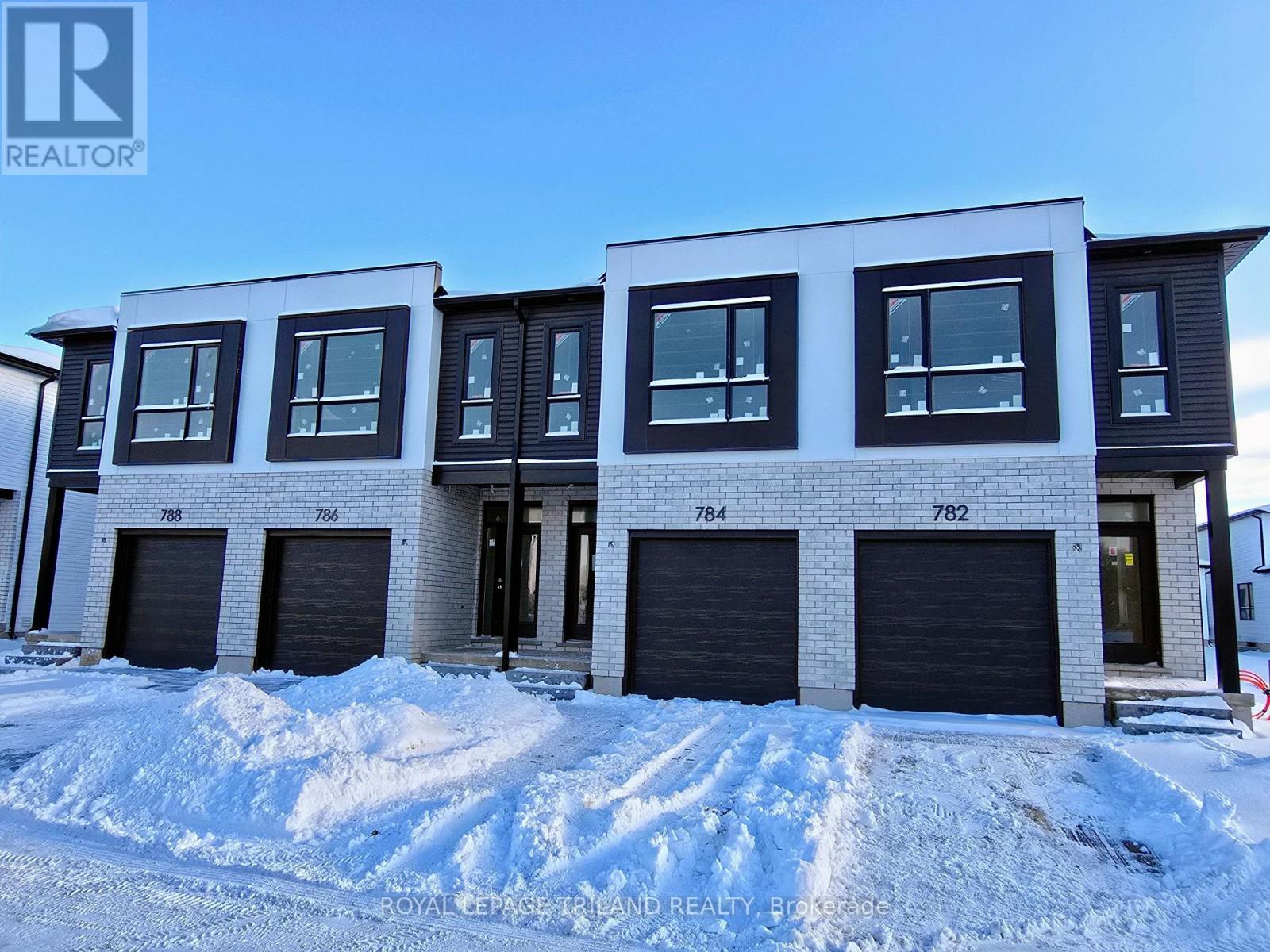 MLS® listing #29301538 for sale located at 782 BANYAN LANE