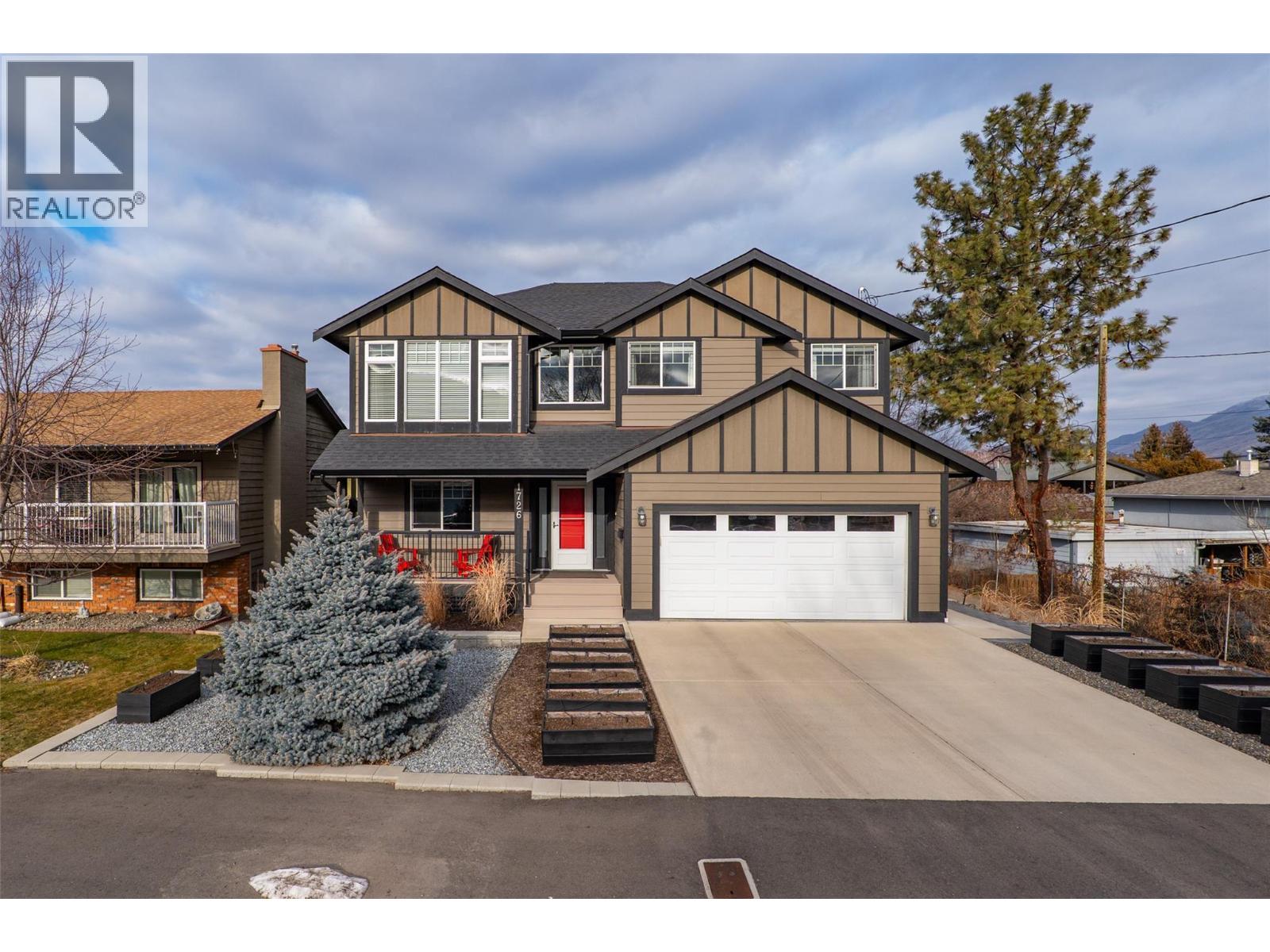 MLS® listing #29304013 for sale located at 1726 Happyvale Avenue