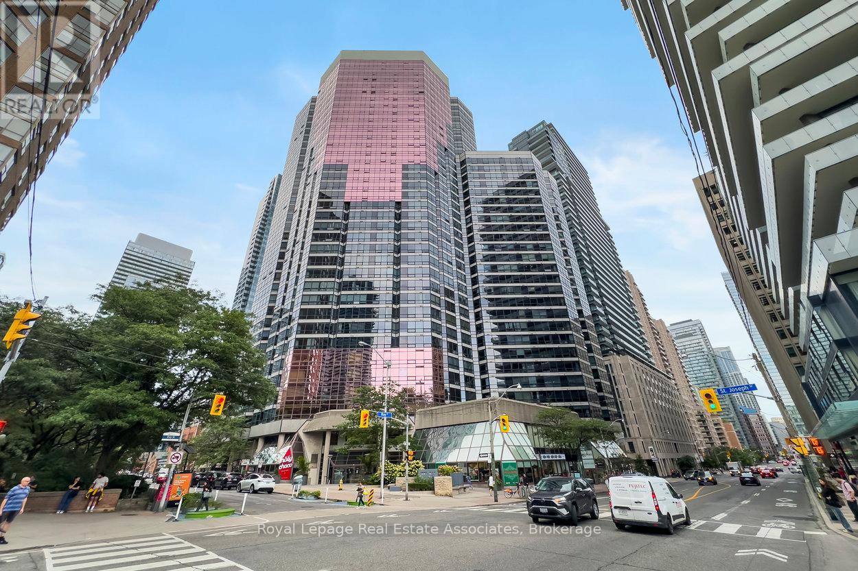 MLS® listing #29305117 for sale located at 2014 - 1001 BAY STREET