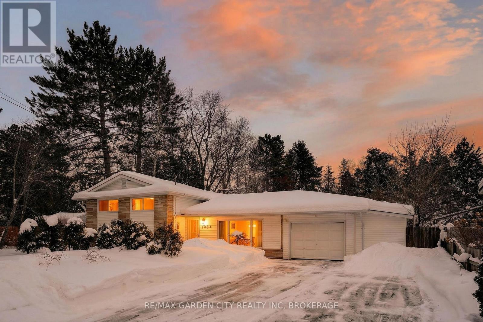 MLS® listing #29308826 for sale located at 4864 MICHELLE DRIVE