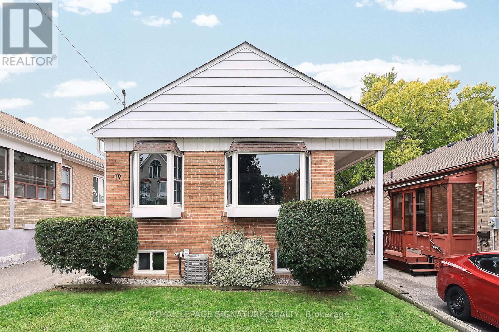 MLS® listing #29308995 for sale located at 19 WISTERIA ROAD