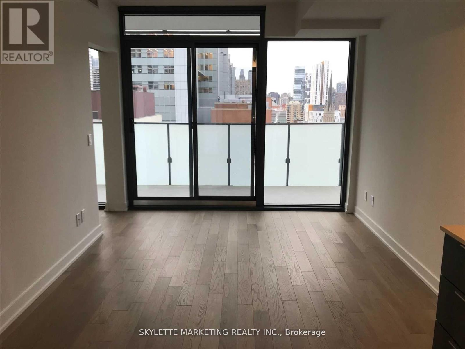 MLS® listing #29310250 for sale located at 1616 - 25 RICHMOND STREET E