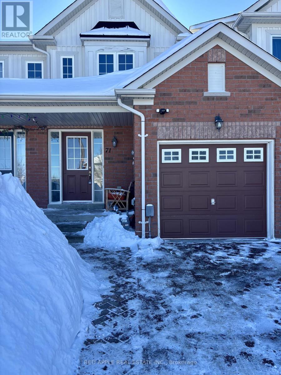 MLS® listing #29311652 for sale located at 71 HAMMILL HEIGHTS