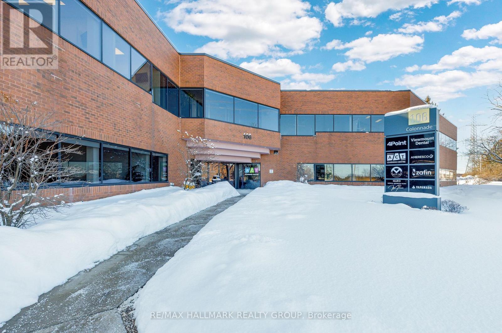 MLS® listing #29311739 for sale located at 115 (ROOM 1) - 106 COLONNADE ROAD