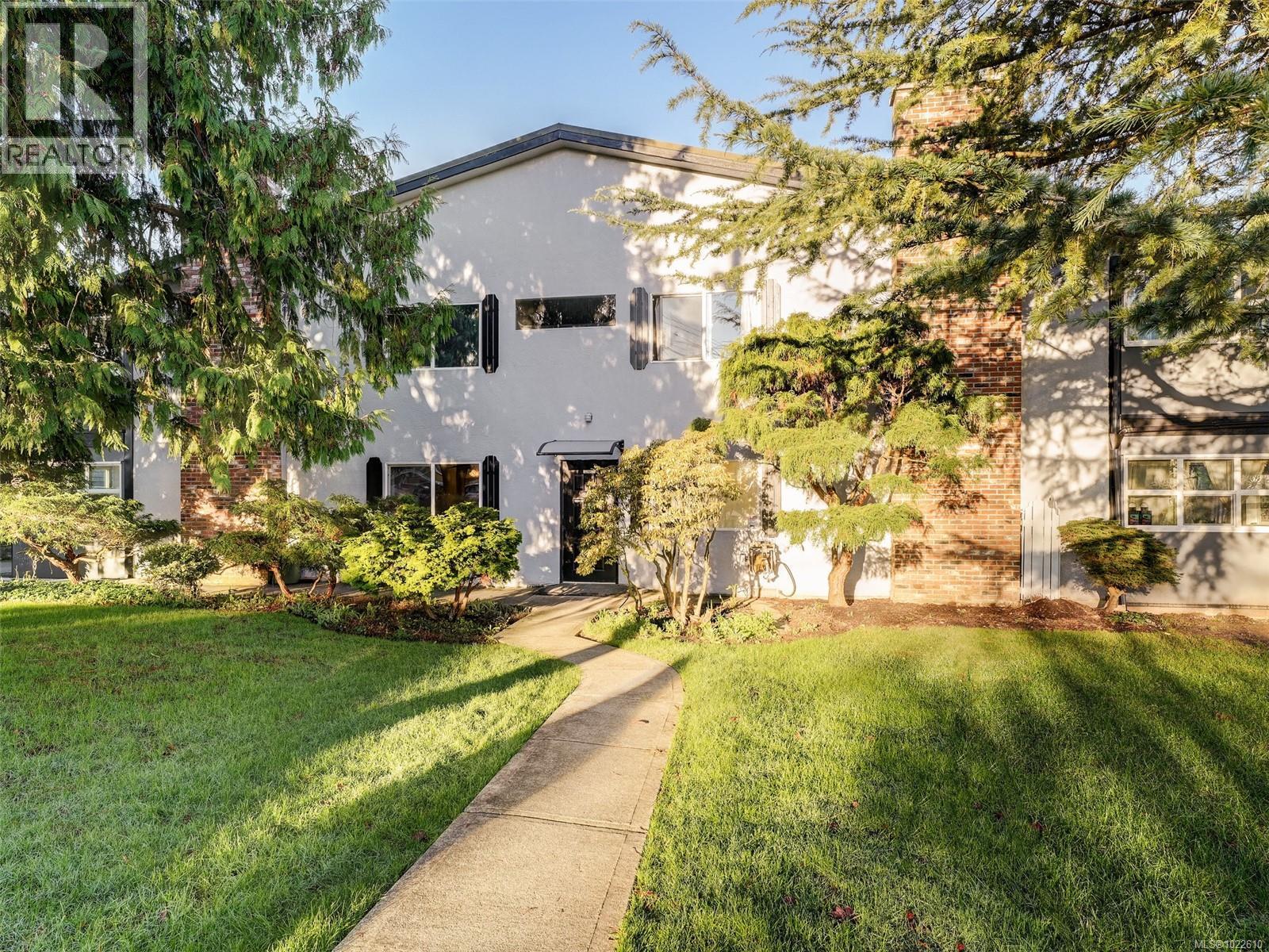 MLS® listing #29312016 for sale located at 101 3244 Seaton St