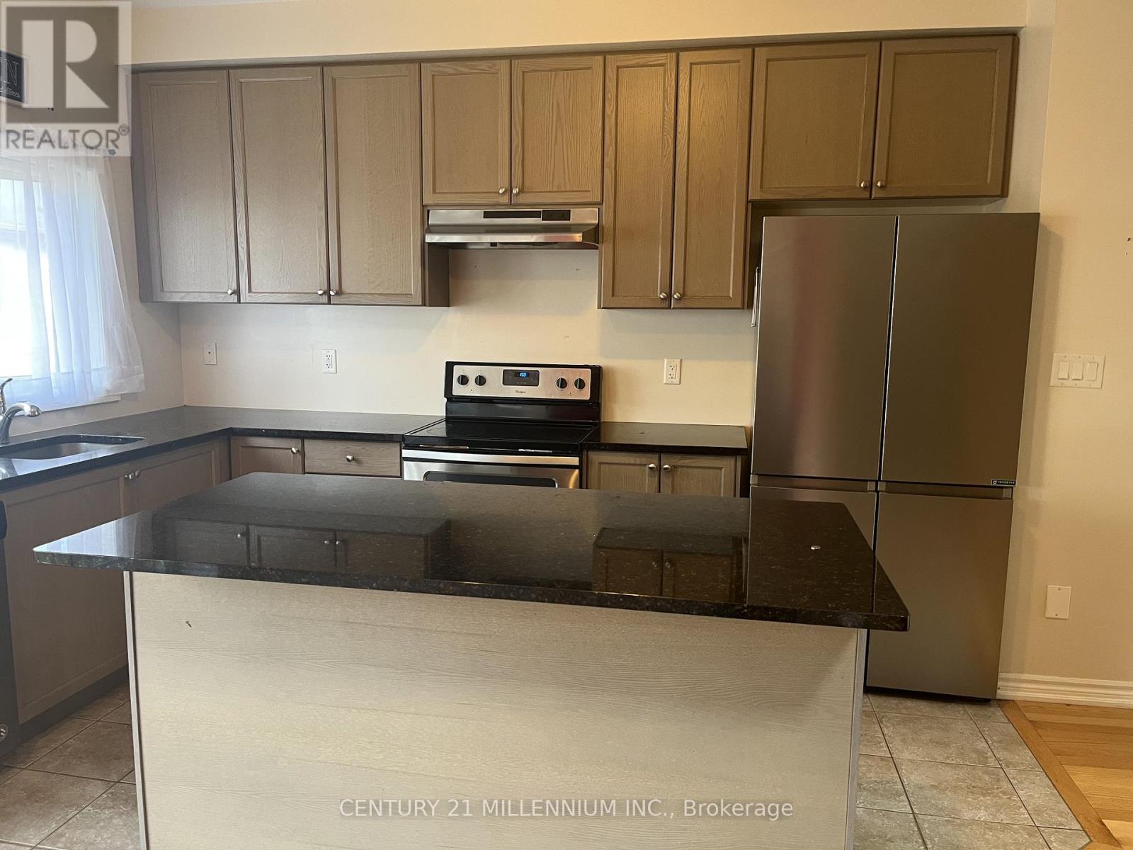 MLS® listing #29313773 for sale located at 36 - 60 FIRST STREET