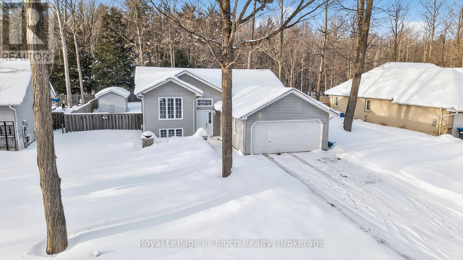 MLS® listing #29317472 for sale located at 39 ST. LAURENT BOULEVARD