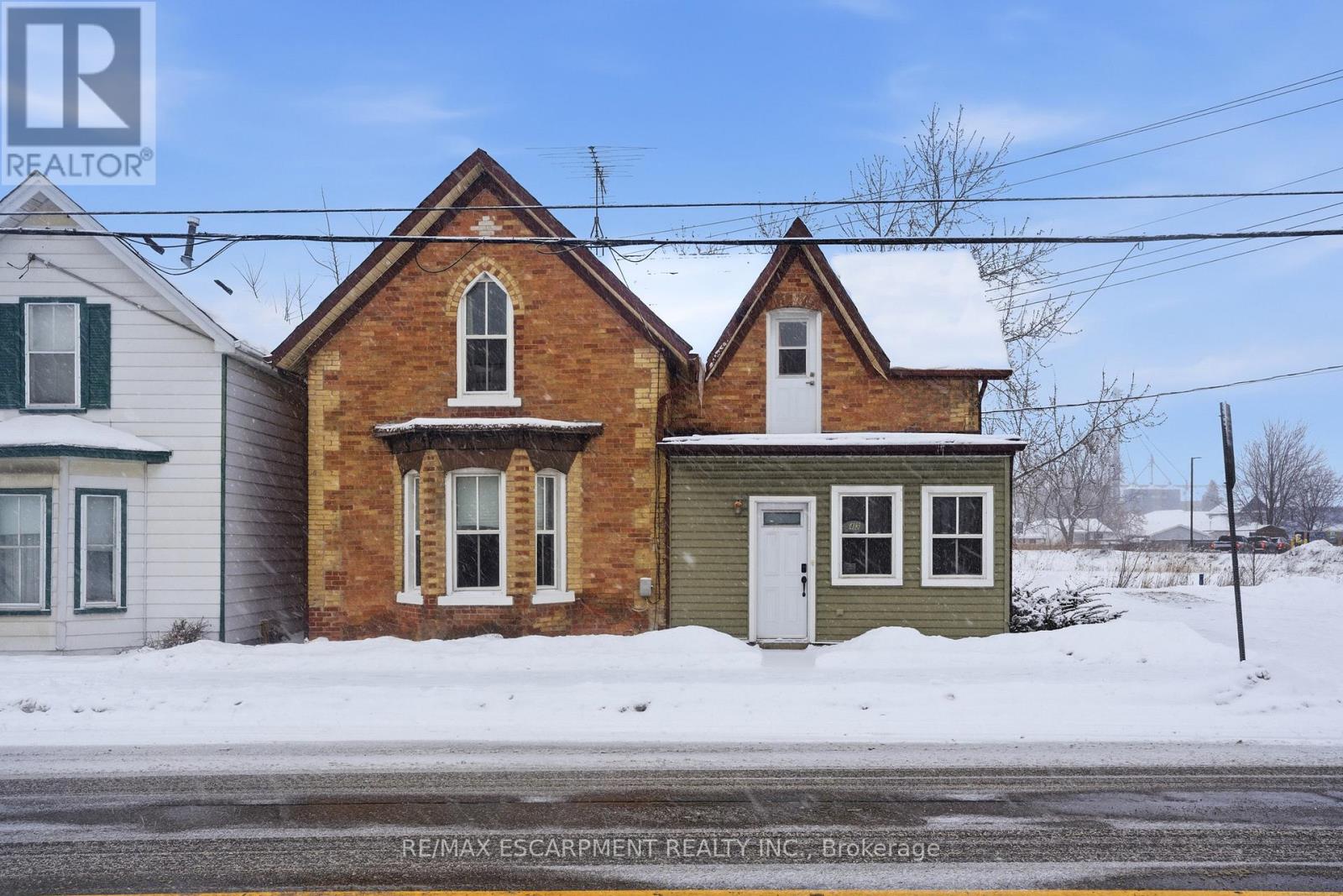 MLS® listing #29322344 for sale located at 43 MAIN STREET N