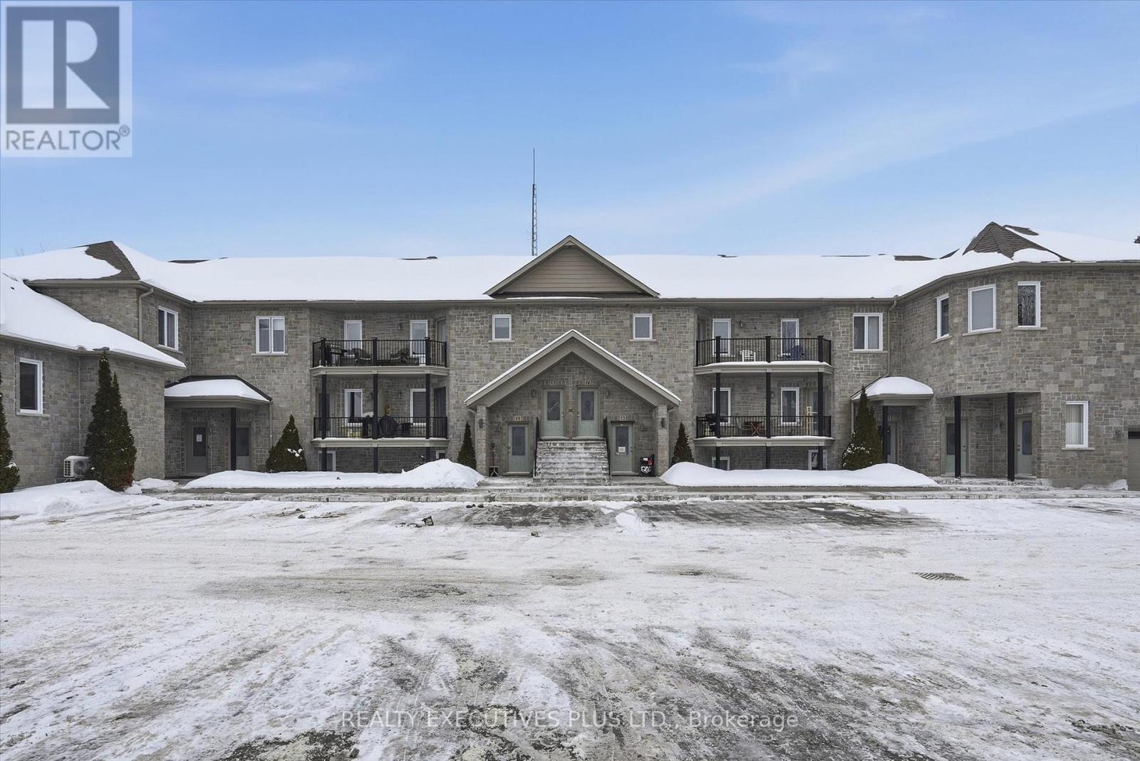 MLS® listing #29327356 for sale located at 6 - 41 MAIN STREET