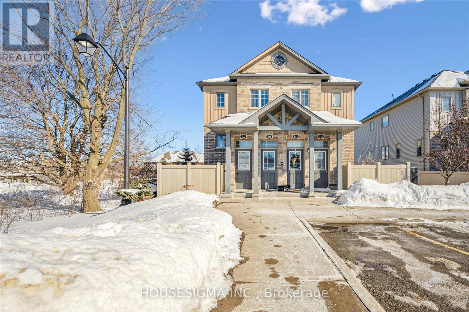 MLS® listing #29327567 for sale located at 1A - 388 OLD HURON ROAD