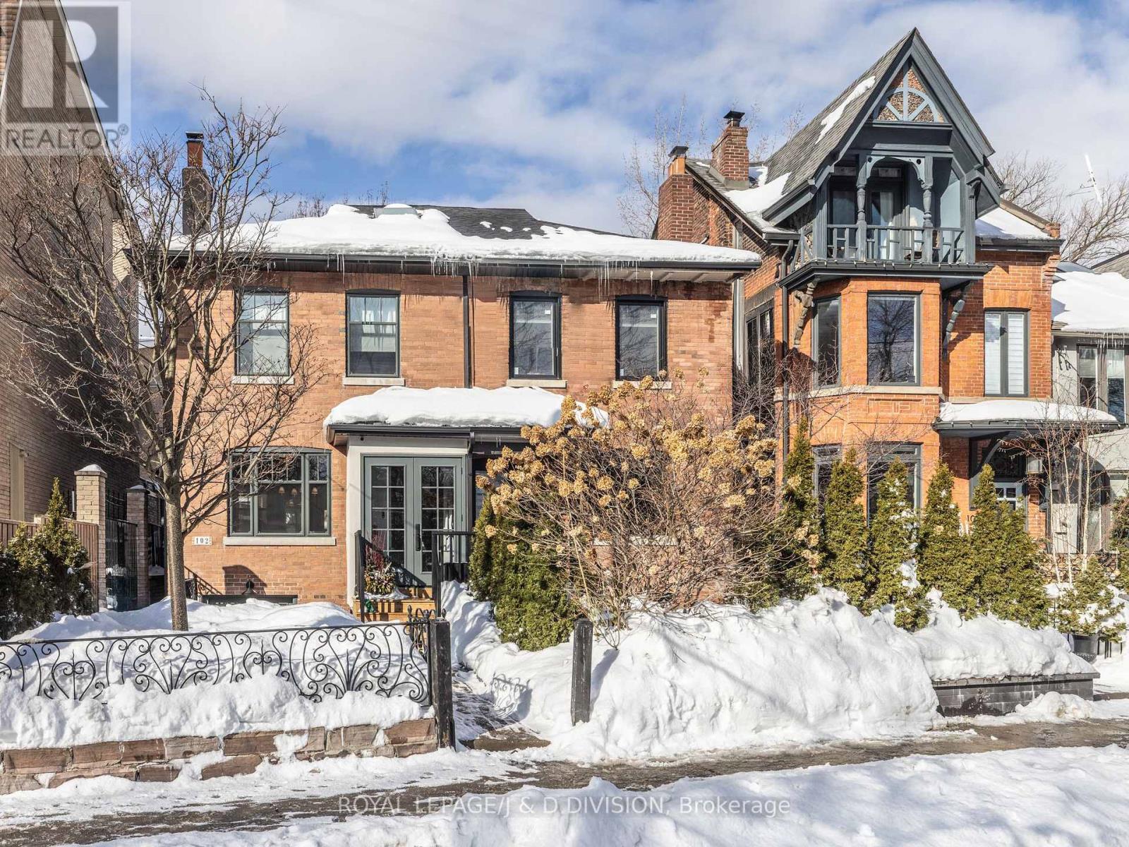 MLS® listing #29330620 for sale located at 102 SHAFTESBURY AVENUE