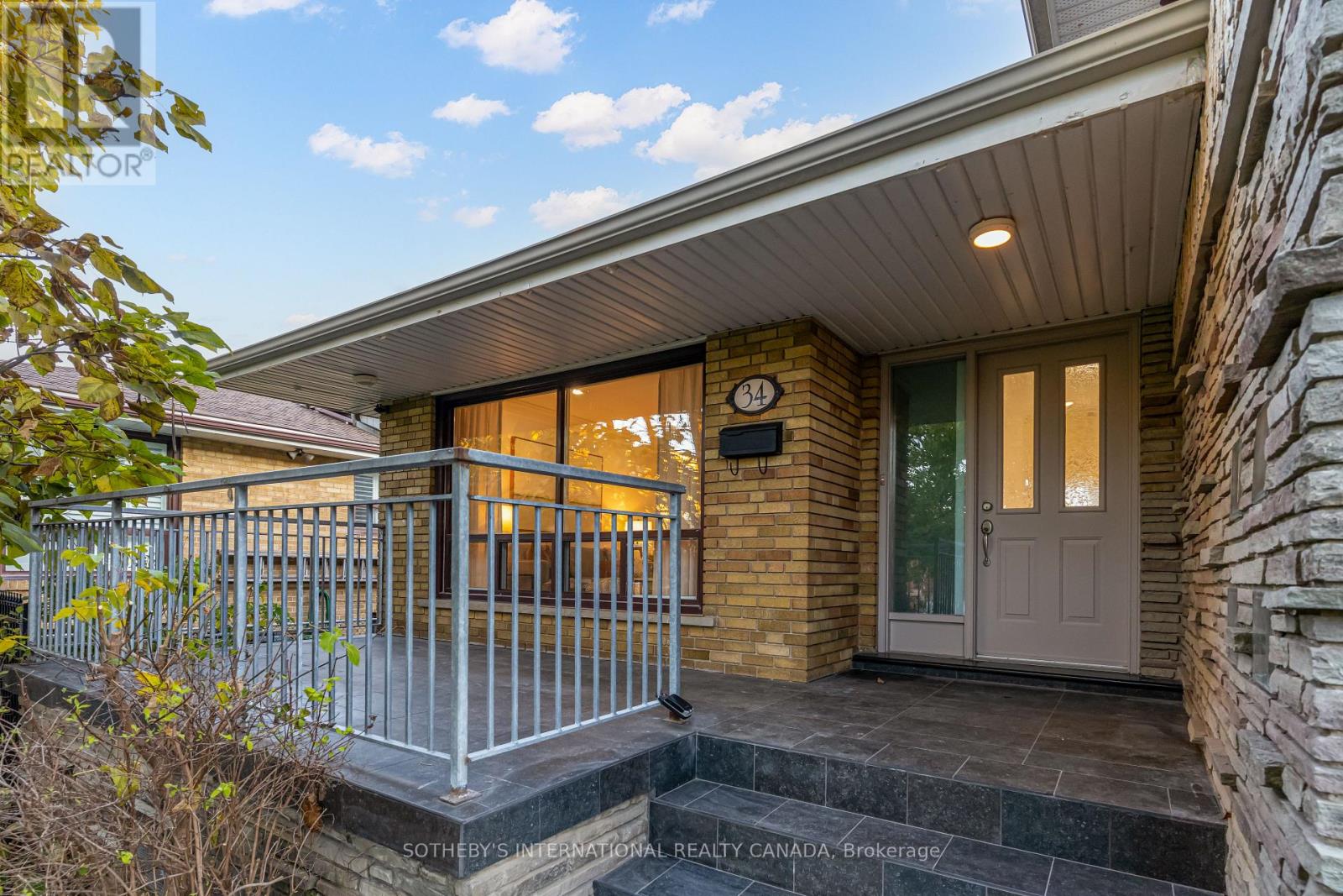 MLS® listing #29331936 for sale located at 34 EUPHRASIA DRIVE