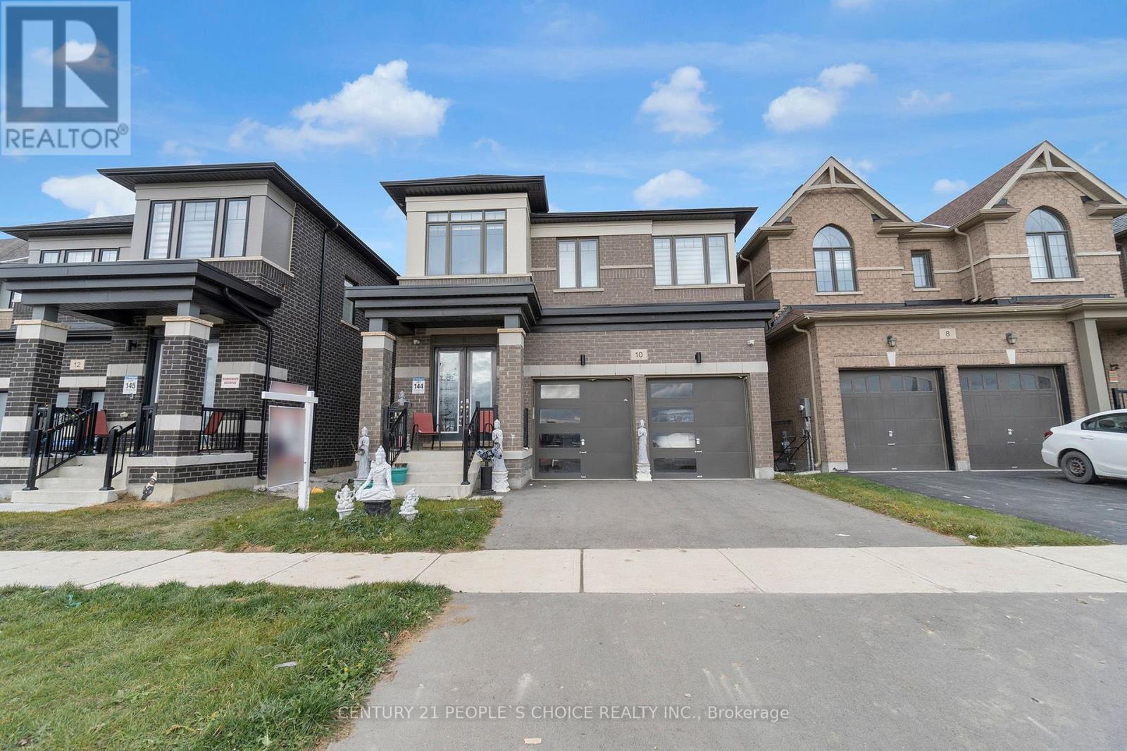 MLS® listing #29332153 for sale located at 10 TWEEDHILL AVENUE