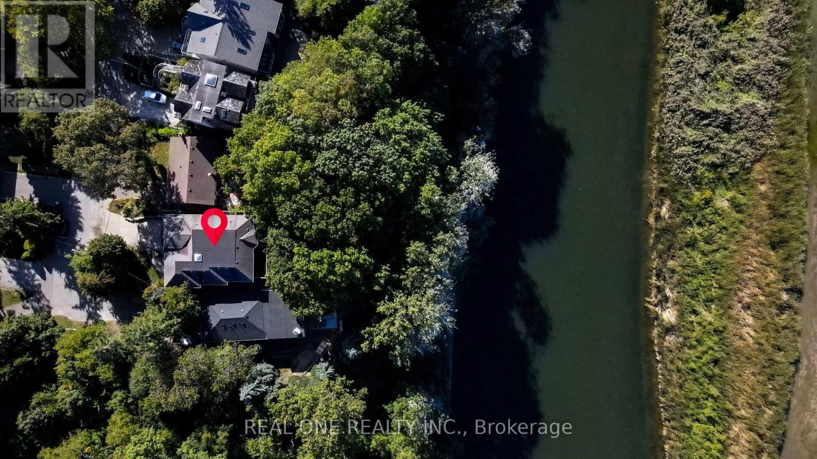 MLS® listing #29332785 for sale located at 38 STONEGATE ROAD