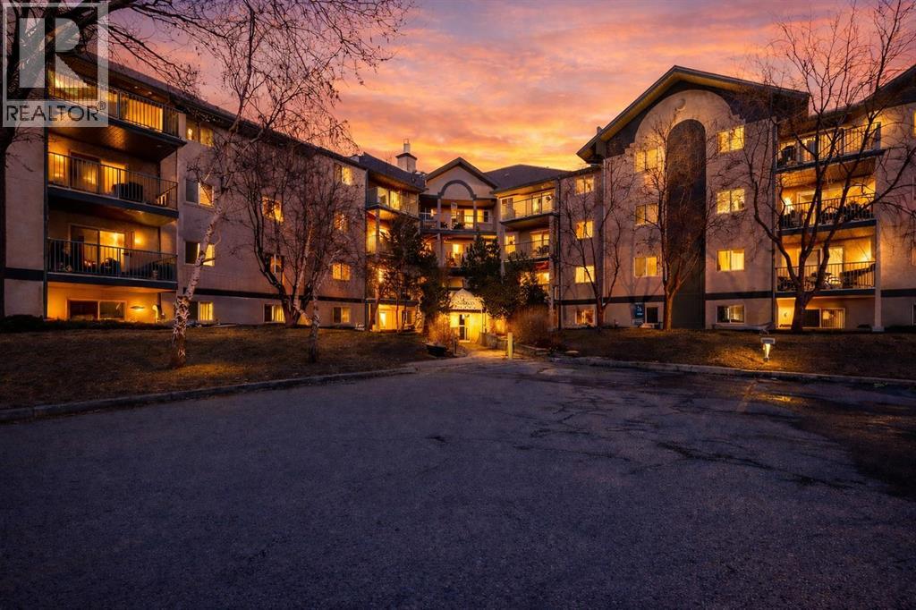 MLS® listing #29333168 for sale located at 113, 10 Dover Point SE