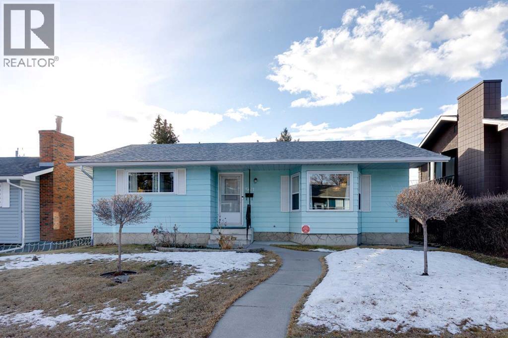 MLS® listing #29336574 for sale located at 5611 Maidstone Crescent NE