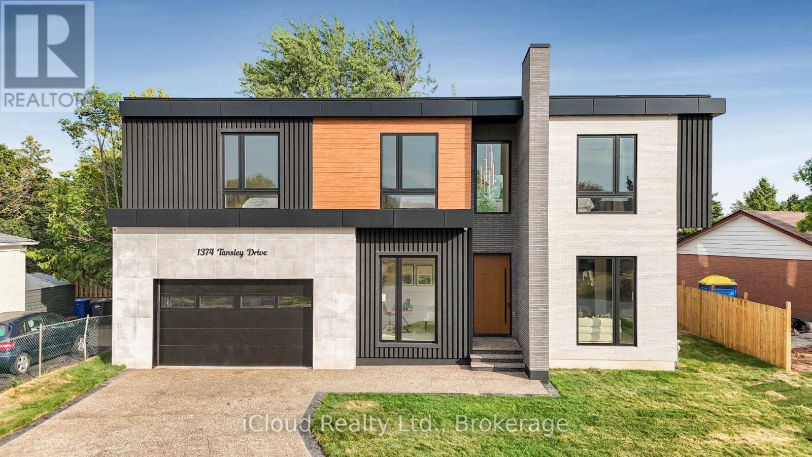 MLS® listing #29336883 for sale located at 1374 TANSLEY DRIVE