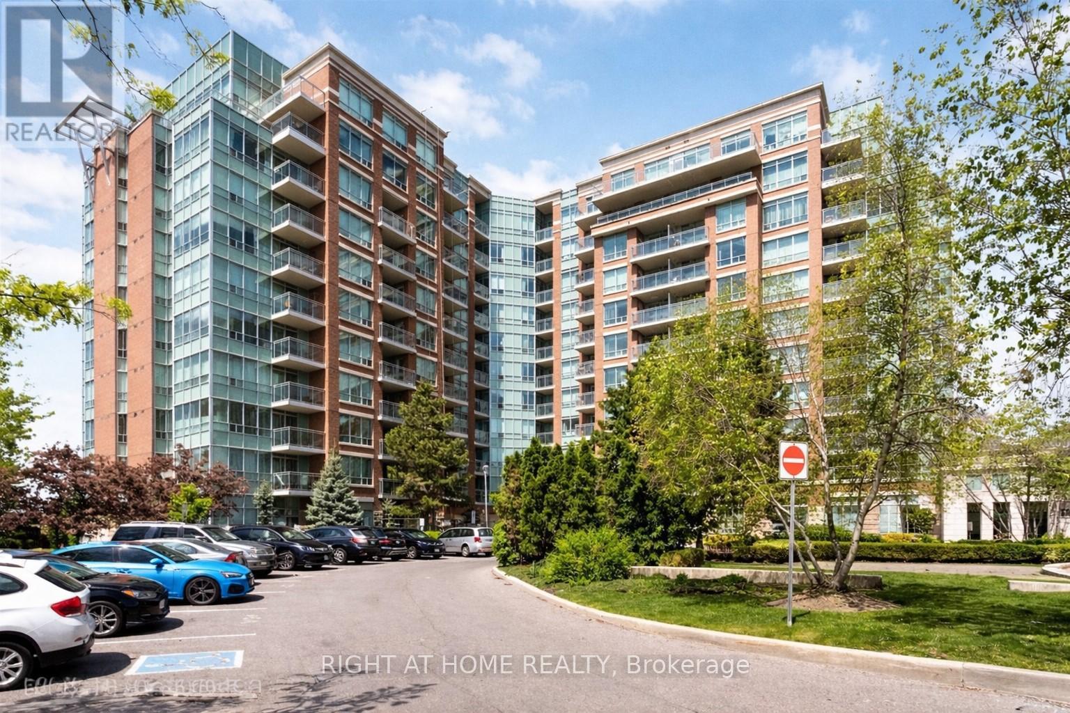 MLS® listing #29337052 for sale located at 515 - 48 SUNCREST BOULEVARD