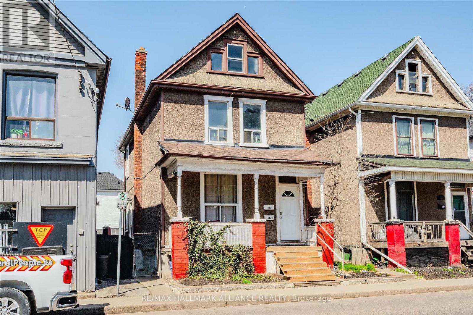 MLS® listing #29337831 for sale located at 447 WENTWORTH STREET N