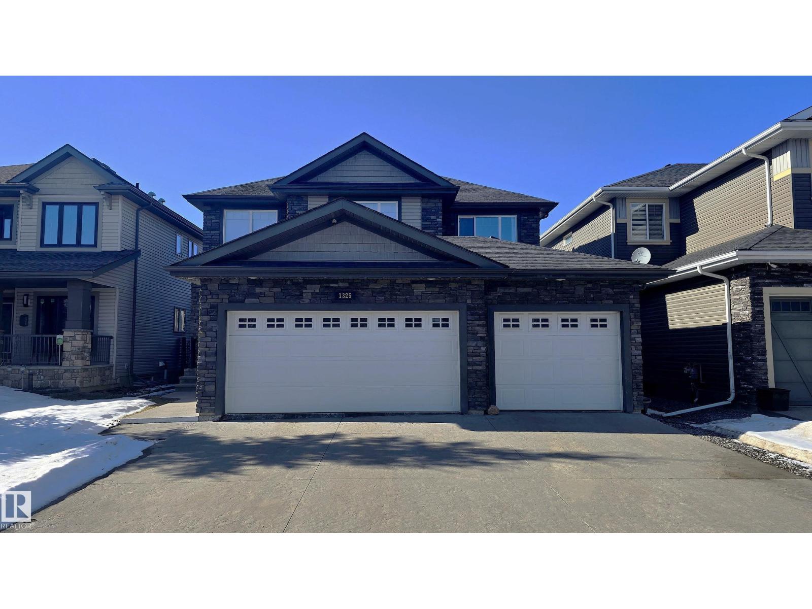 MLS® listing #29338118 for sale located at 1325 Adamson DR SW