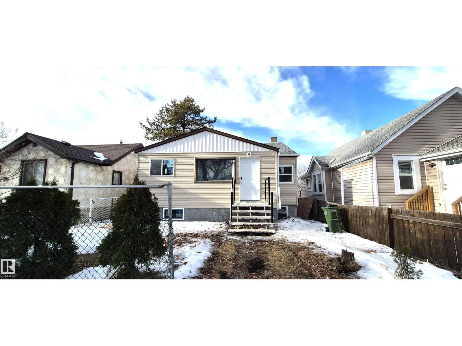 MLS® listing #29338257 for sale located at 12746 116 ST NW