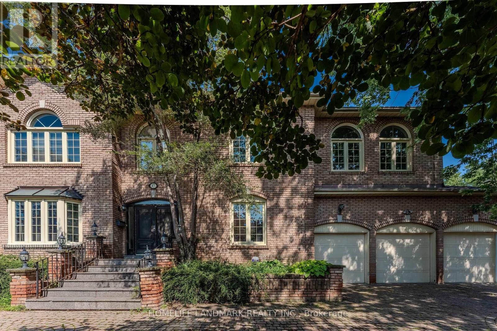 MLS® listing #29338640 for sale located at 21 KIRKDALE CRESCENT