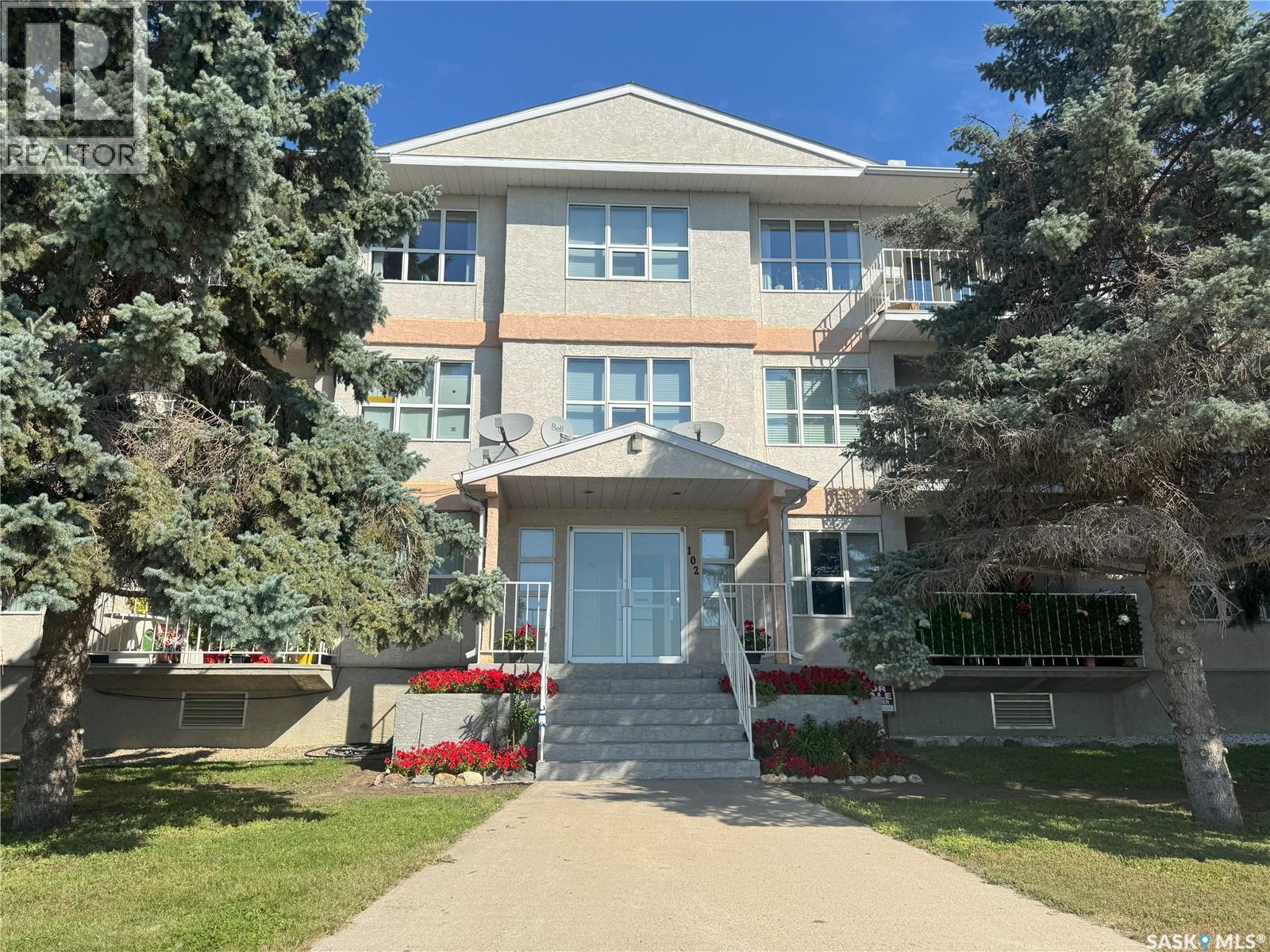MLS® listing #29338649 for sale located at 103 102 1st AVENUE