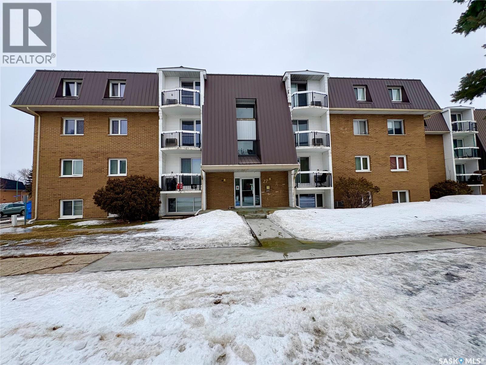 MLS® listing #29338846 for sale located at 23 27 CENTENNIAL STREET