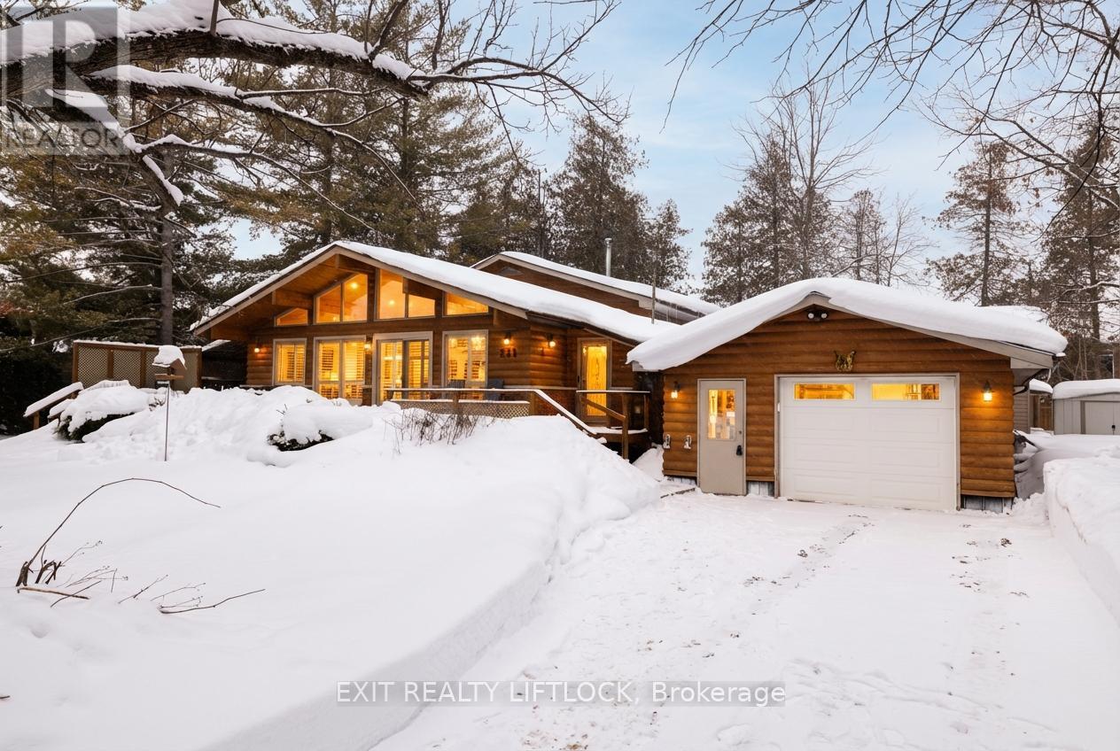 MLS® listing #29339104 for sale located at 231 FRONT STREET W