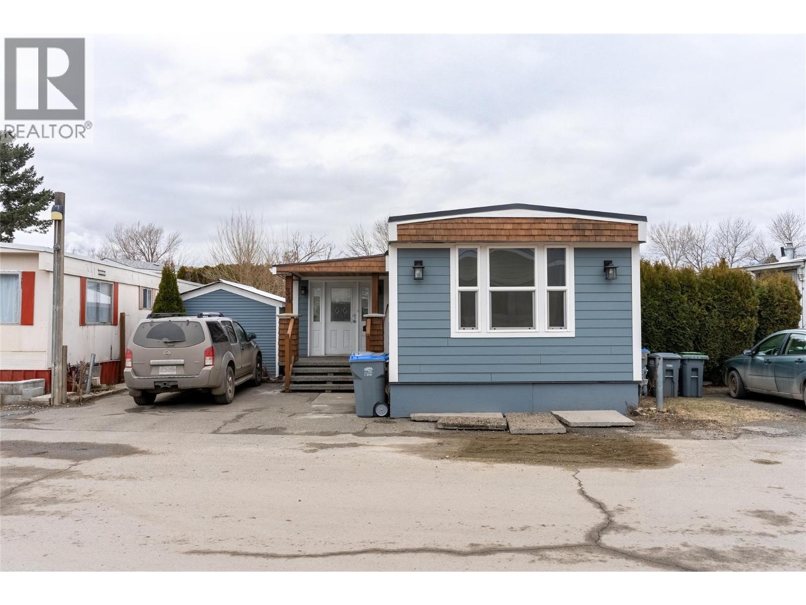 MLS® listing #29339971 for sale located at 34 EDWARD Street