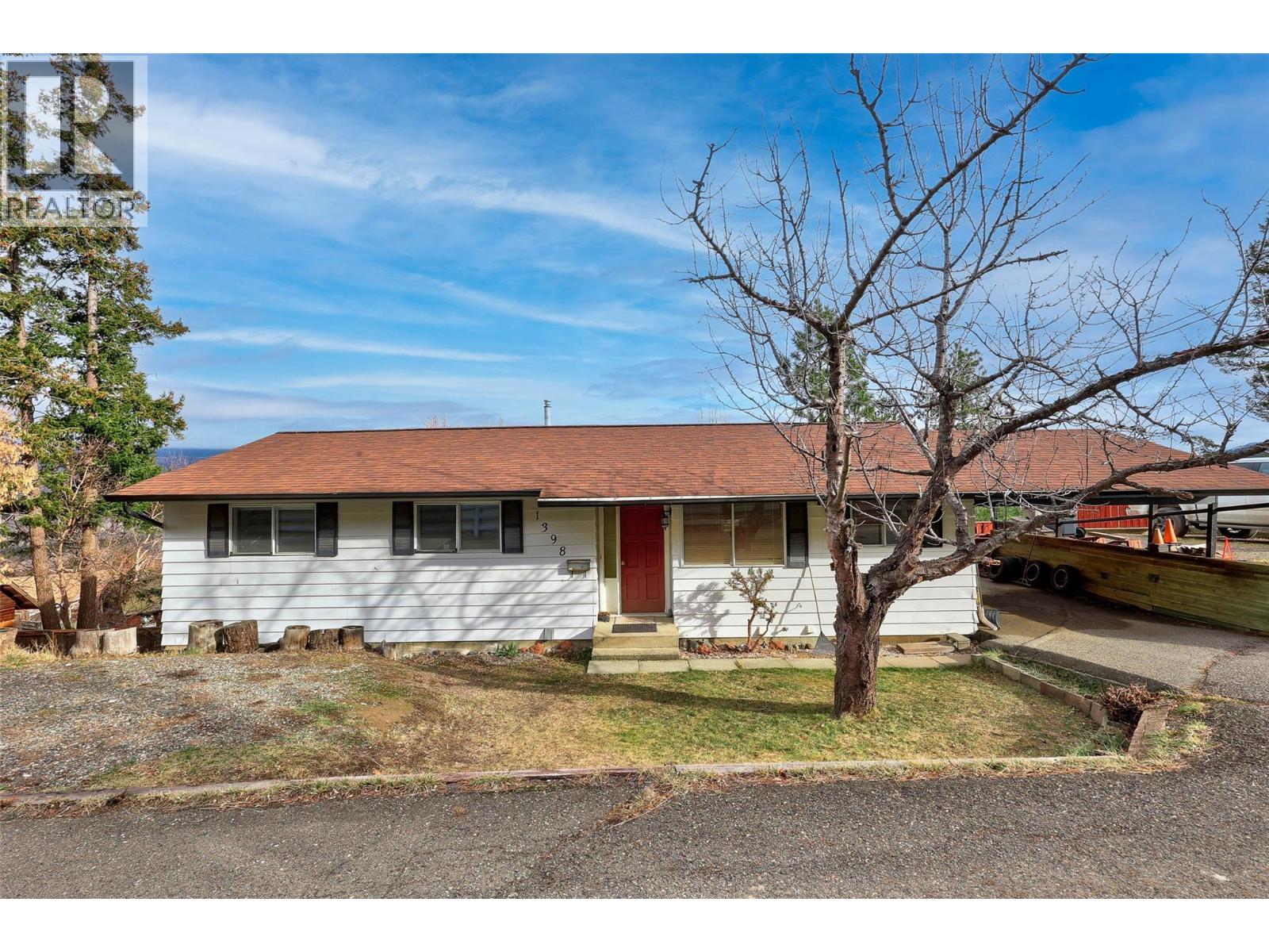 MLS® listing #29340565 for sale located at 1398 Crestwood Drive