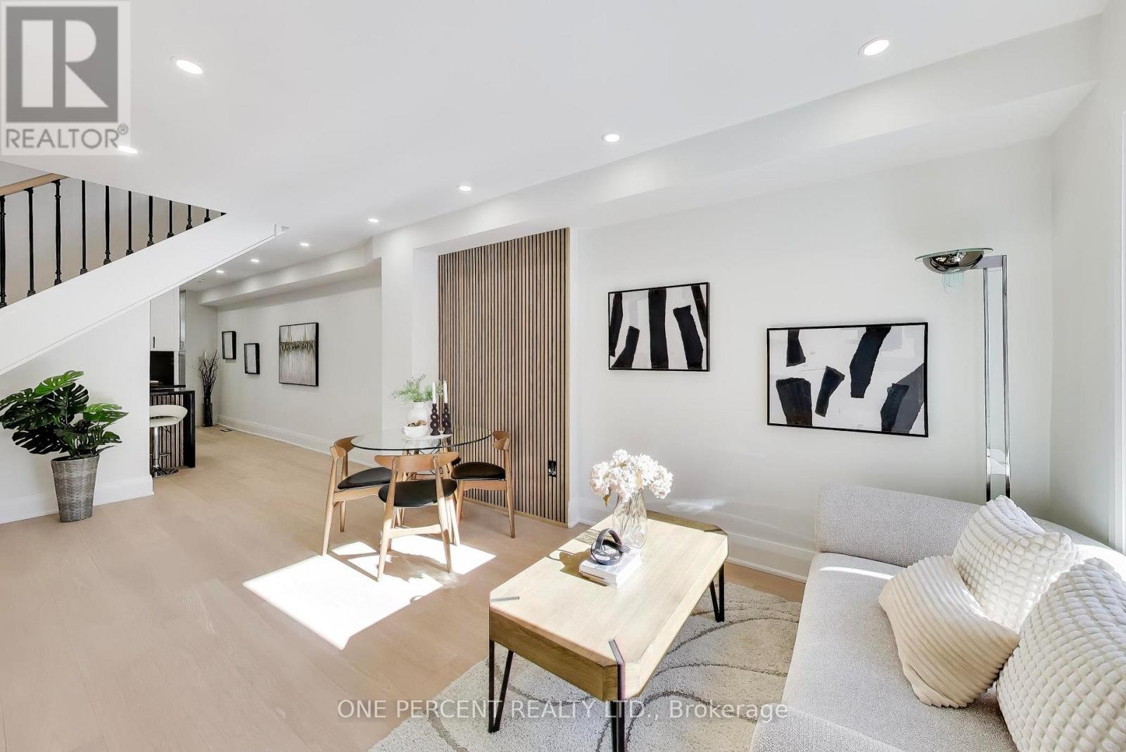 MLS® listing #29343382 for sale located at 756 RICHMOND STREET W